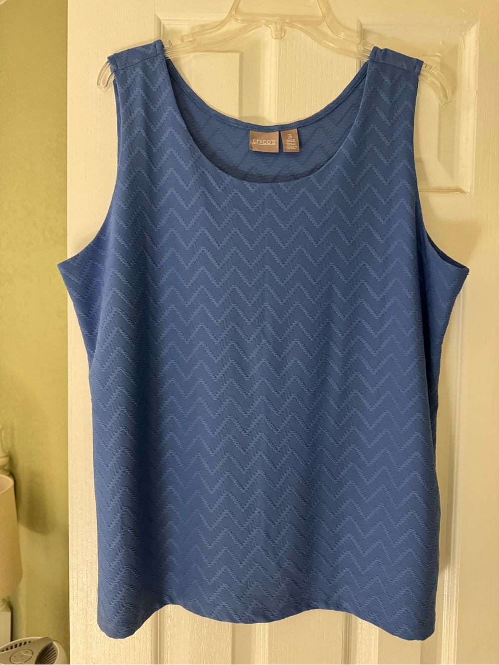 Chico's Periwinkle Chevron-Texture Scoop Neck Tank